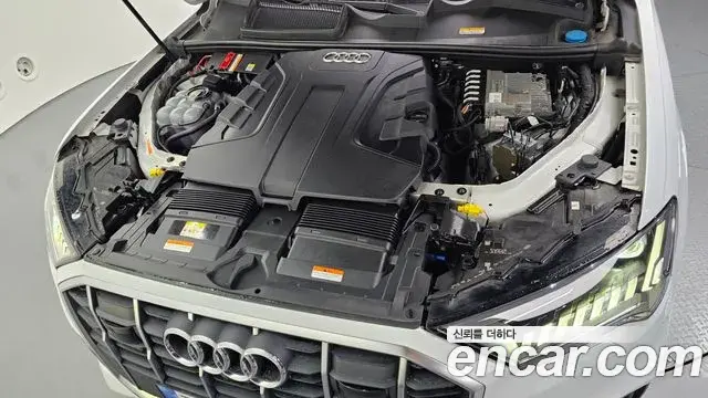 Audi Q7 2021 — Şəkil 2/30