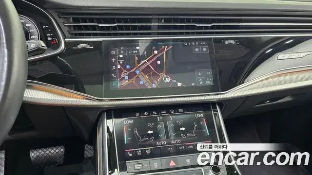 Audi Q7 2021 — Şəkil 27/30