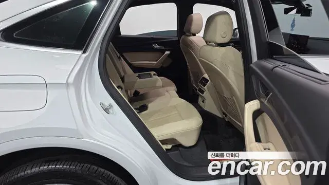 Audi Q5 2022 — Şəkil 4/34