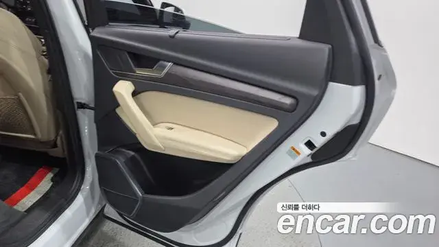 Audi Q5 2022 — Şəkil 8/34