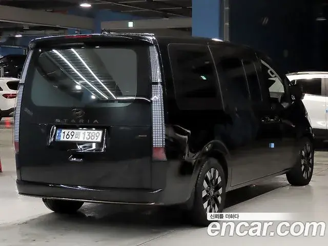 Hyundai Staria 2024 — ფოტო 4/20