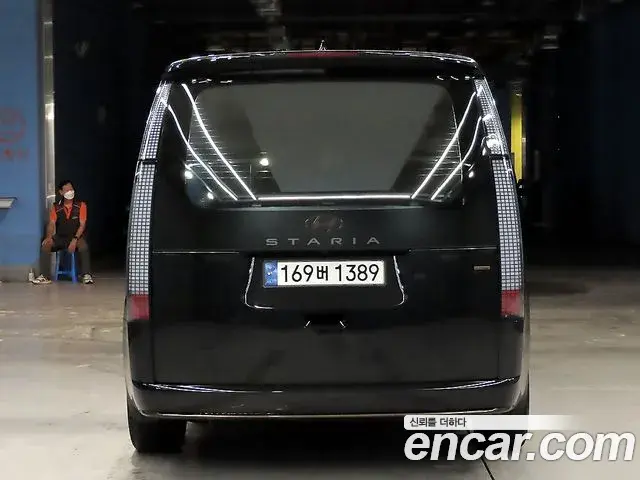 Hyundai Staria 2024 — ფოტო 6/20