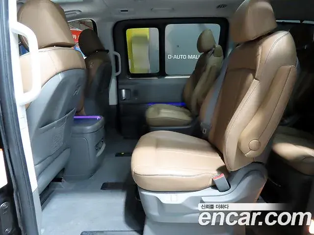 Hyundai Staria 2024 — ფოტო 5/20