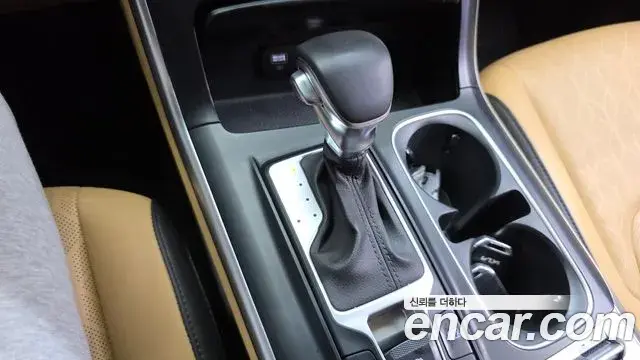 Kia Carnival 2023 — Şəkil 3/20