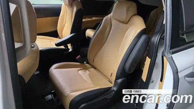 Kia Carnival 2023 — Şəkil 6/20