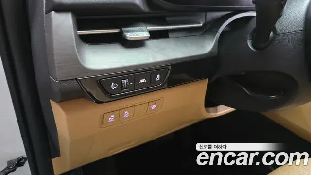 Kia Carnival 2023 — Şəkil 10/20