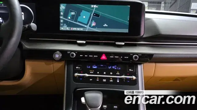 Kia Carnival 2023 — Şəkil 7/20