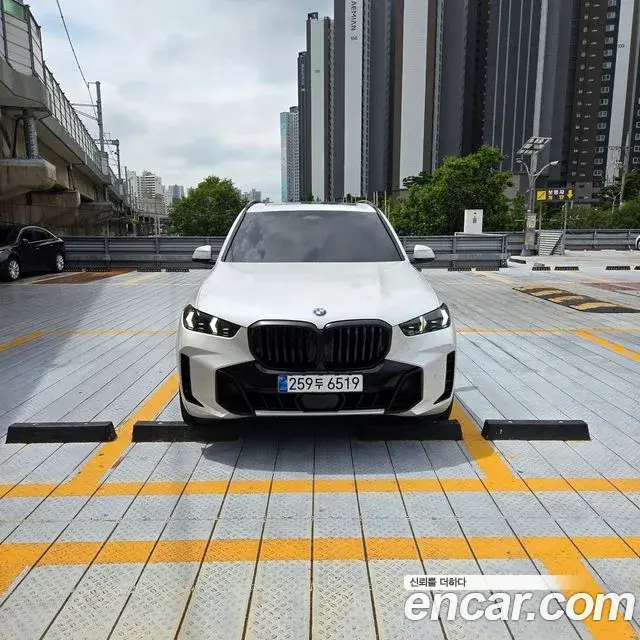 BMW X5 2026 — Photo 14/16
