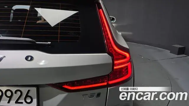 Volvo V60 Cross Country 2019 — Şəkil 19/34