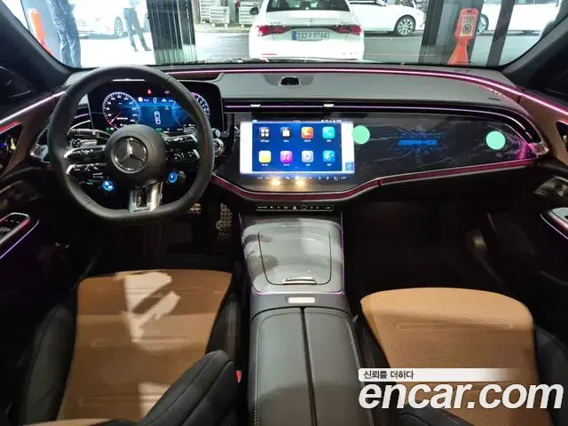 Mercedes-Benz E-Class 2025 — Photo 13/20