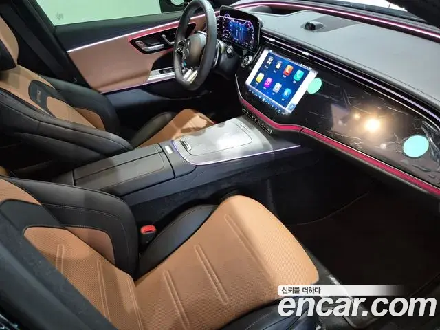 Mercedes-Benz E-Class 2025 — Photo 14/20