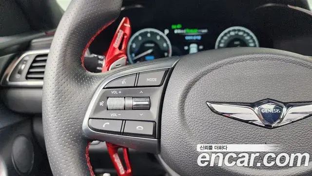 Genesis G70 2019 — Photo 12/37