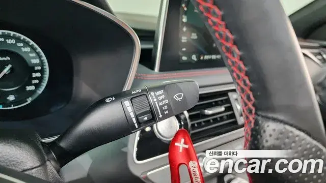 Genesis G70 2019 — Photo 22/37