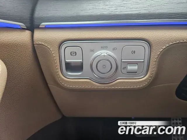 Mercedes-Benz GLS-Class 2025 — Фото 10/15