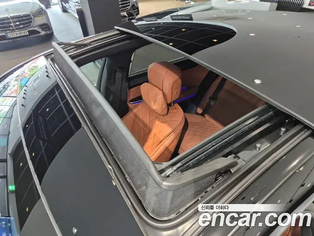 Mercedes-Benz S-Class 2025 — ფოტო 7/20