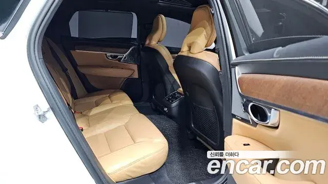 Volvo S90 2018 — Şəkil 11/20