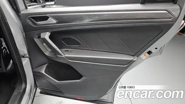 Volkswagen Tiguan Allspace 2020 — ფოტო 6/32