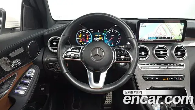 Mercedes-Benz GLC-Class 2023 — Фото 12/20