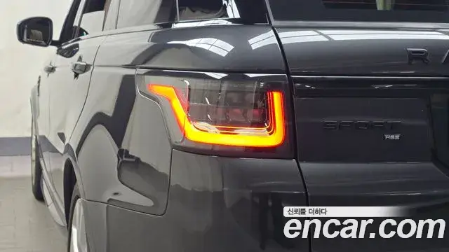 Land Rover Range Rover Sport 2021 — ფოტო 27/32