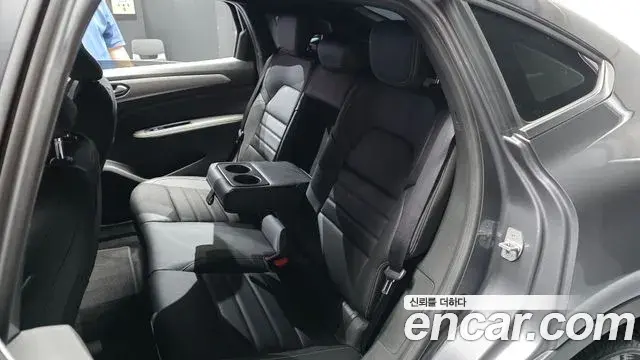 Renault Samsung Arkana 2025 — ფოტო 5/30