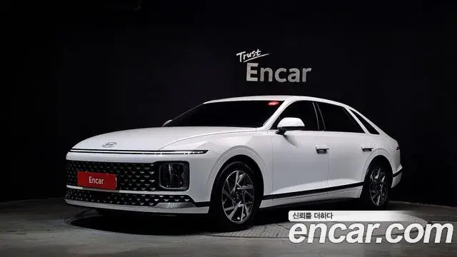Hyundai Grandeur 2025 — Фото 1/20