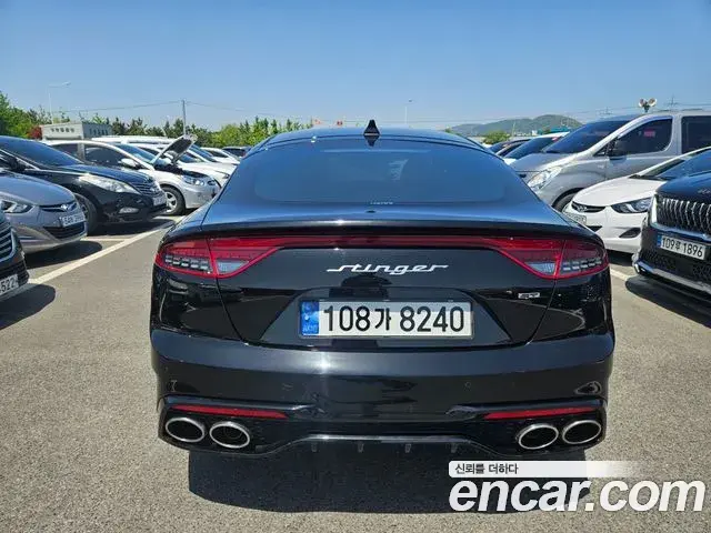 Kia Stinger 2022 — Фото 3/20