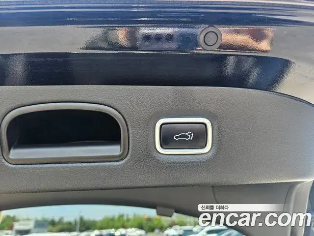 Kia Stinger 2022 — Фото 20/20