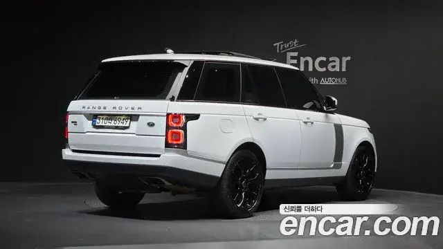 Land Rover Range Rover 2021 — Photo 32/32