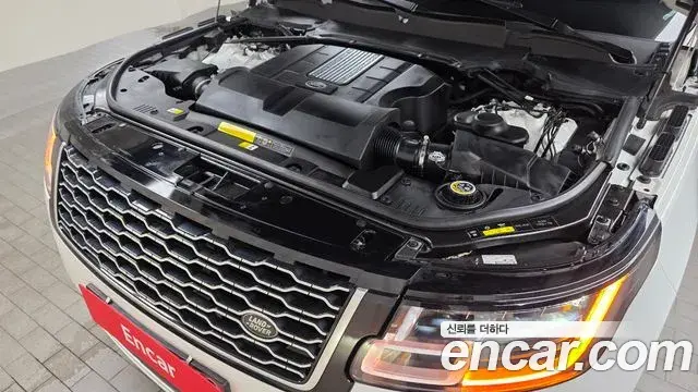 Land Rover Range Rover 2021 — Photo 12/32