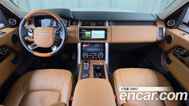 Land Rover Range Rover 2021 — Photo 22/32