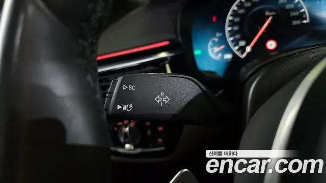 BMW 5 Series 2019 — Photo 19/34