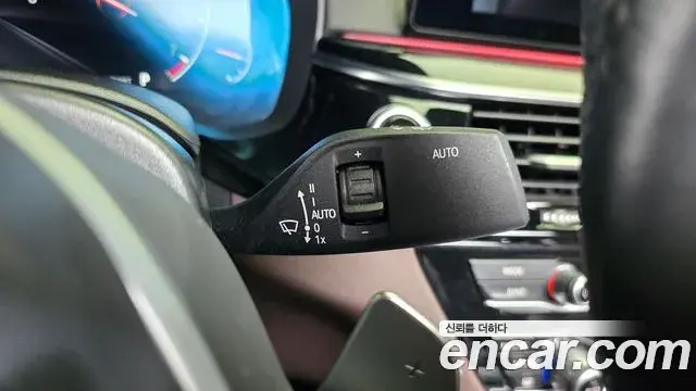 BMW 5 Series 2019 — Photo 7/34
