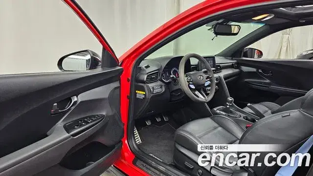 Hyundai Veloster 2020 — Фото 10/20