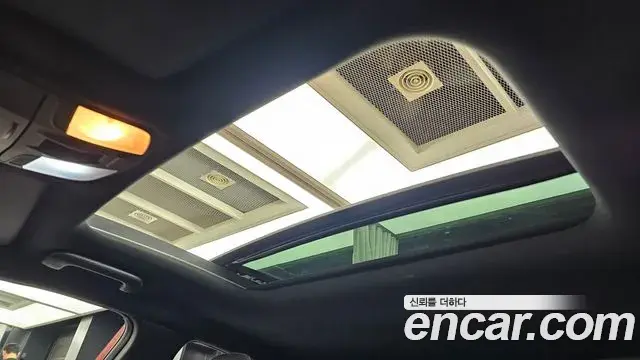 Hyundai Veloster 2020 — Фото 18/20