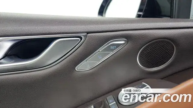 Genesis G80 2020 — Photo 27/32