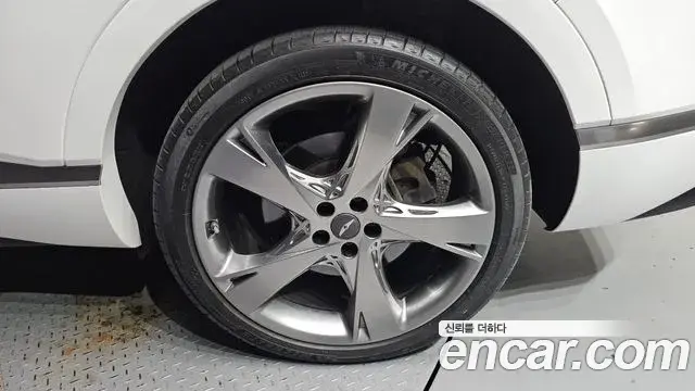 Genesis GV80 2020 — Photo 10/32
