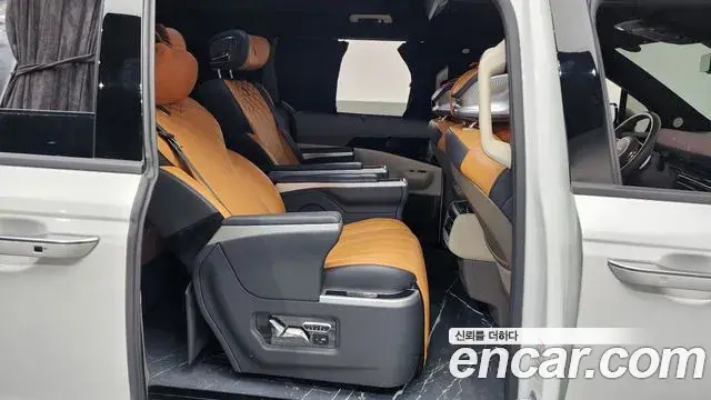 Kia Carnival 2024 — Şəkil 38/38
