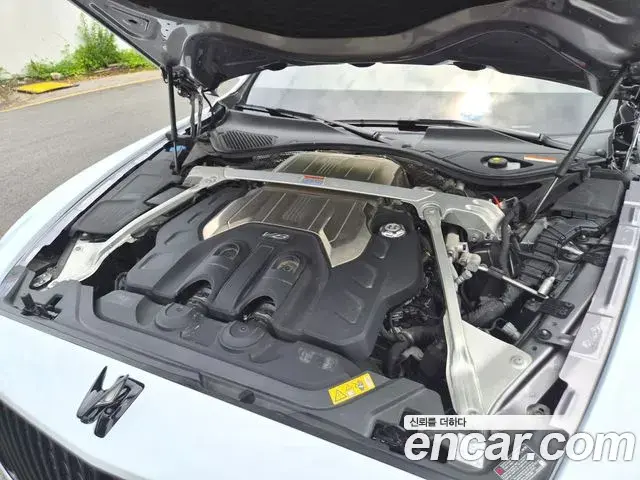 Bentley Flying Spur 2022 — Photo 5/20