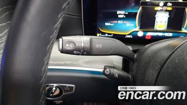 Mercedes-Benz E-Class 2022 — Photo 32/37
