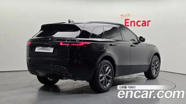 Land Rover Range Rover Velar 2025 — Photo 15/20
