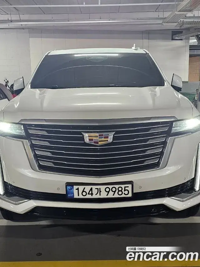 Cadillac Escalade 2022 — Şəkil 8/10