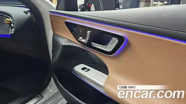 Mercedes-Benz E-Class 2025 — Şəkil 19/37