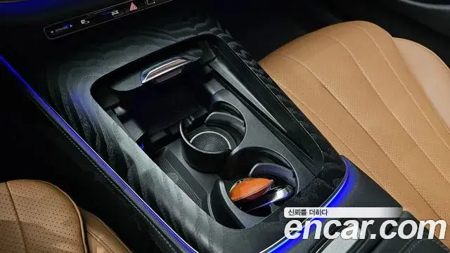Mercedes-Benz E-Class 2025 — Şəkil 18/37