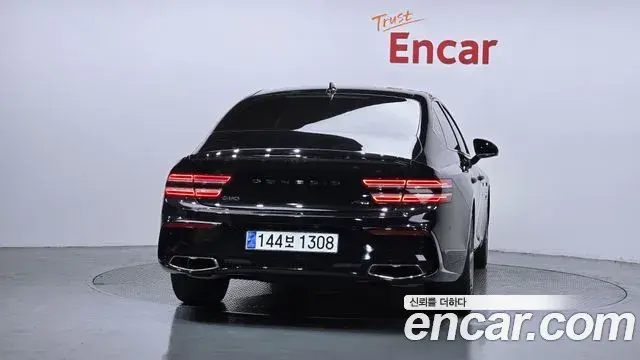 Genesis G80 2024 — Şəkil 13/20