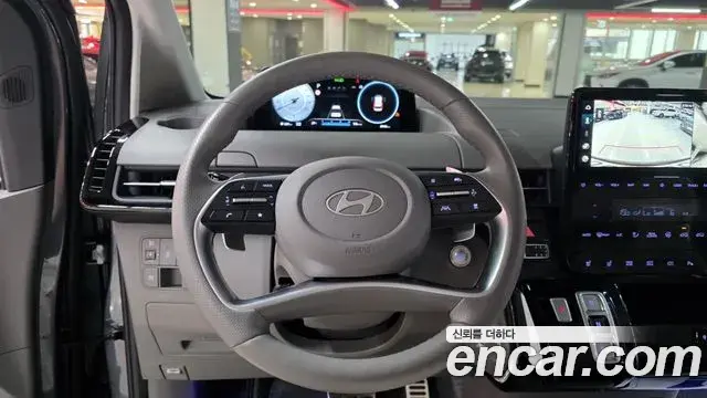 Hyundai Staria 2024 — Photo 19/20