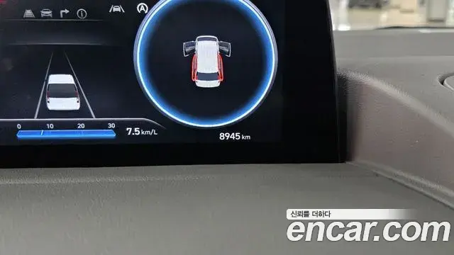 Hyundai Staria 2024 — Photo 13/20