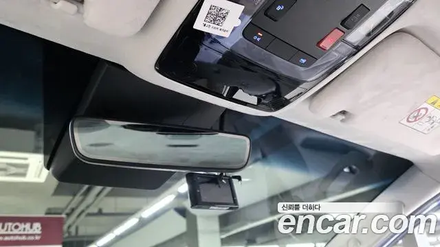 Hyundai Staria 2024 — Photo 4/20