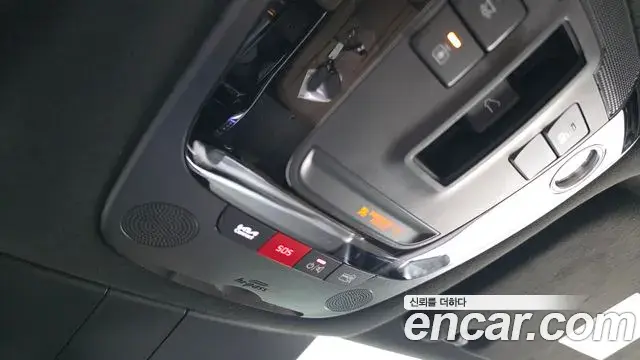 Kia Sorento 2024 — Şəkil 28/35