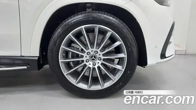 Mercedes-Benz GLE-Class 2025 — Фото 4/17
