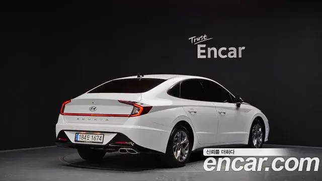 Hyundai Sonata 2021 — Фото 2/20